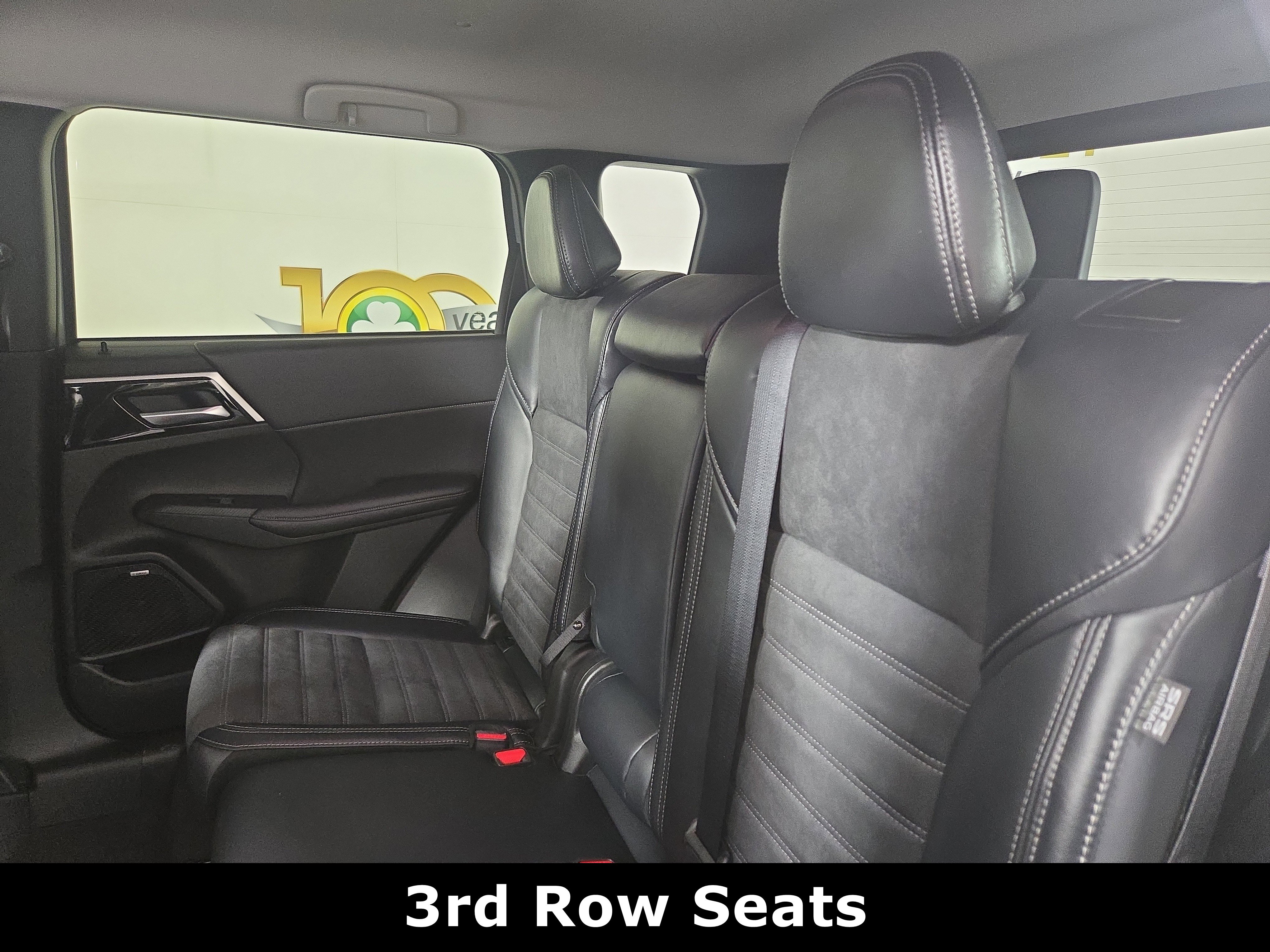 New 2026 Mitsubishi Outlander SE FWD image 11