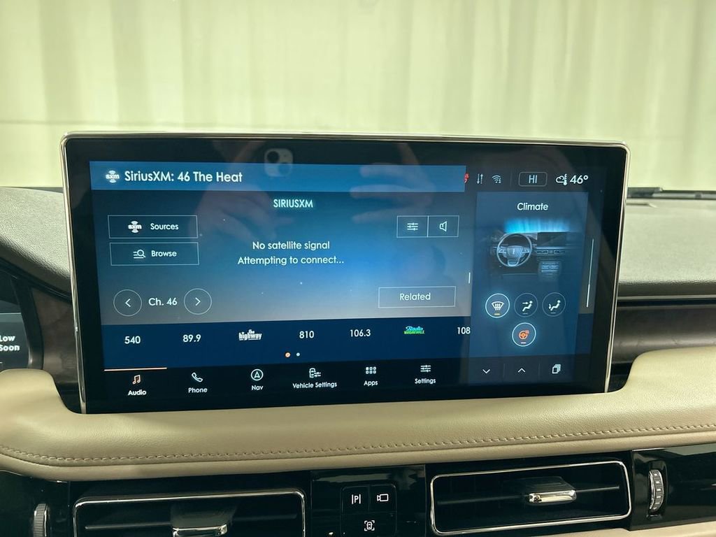 Used 2023 Lincoln Nautilus Reserve w/ Equipment Group 201A image 14