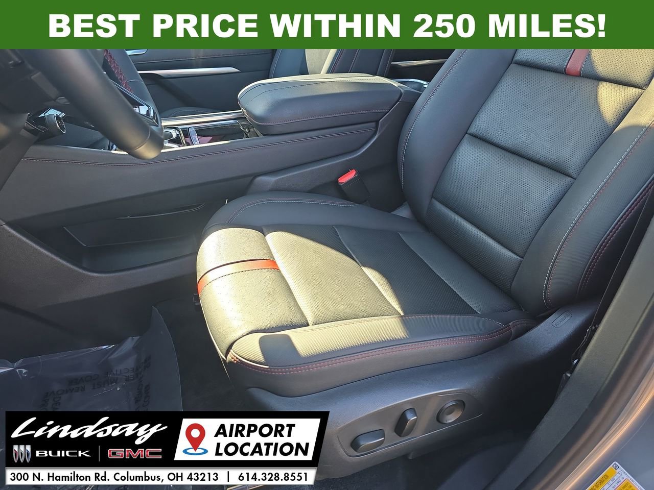 Used 2024 Chevrolet Traverse RS image 19