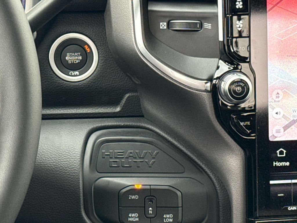 New 2026 RAM 3500 Laramie AWD/4WD image 24