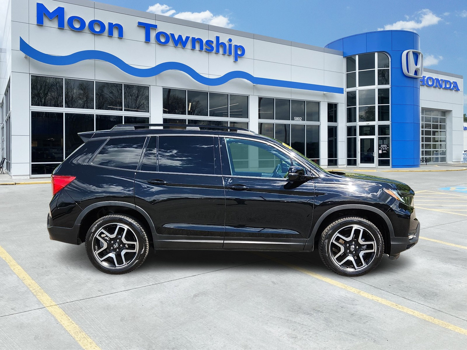 Used 2023 Honda Passport Elite image 7