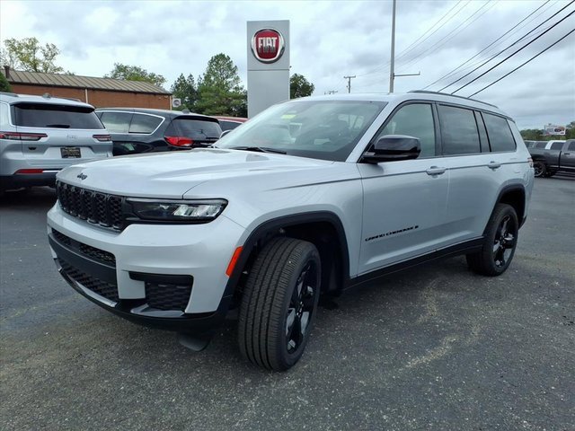 New 2025 Jeep Grand Cherokee L Altitude image 5
