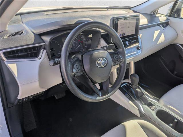 Used 2024 Toyota Corolla Cross L image 9