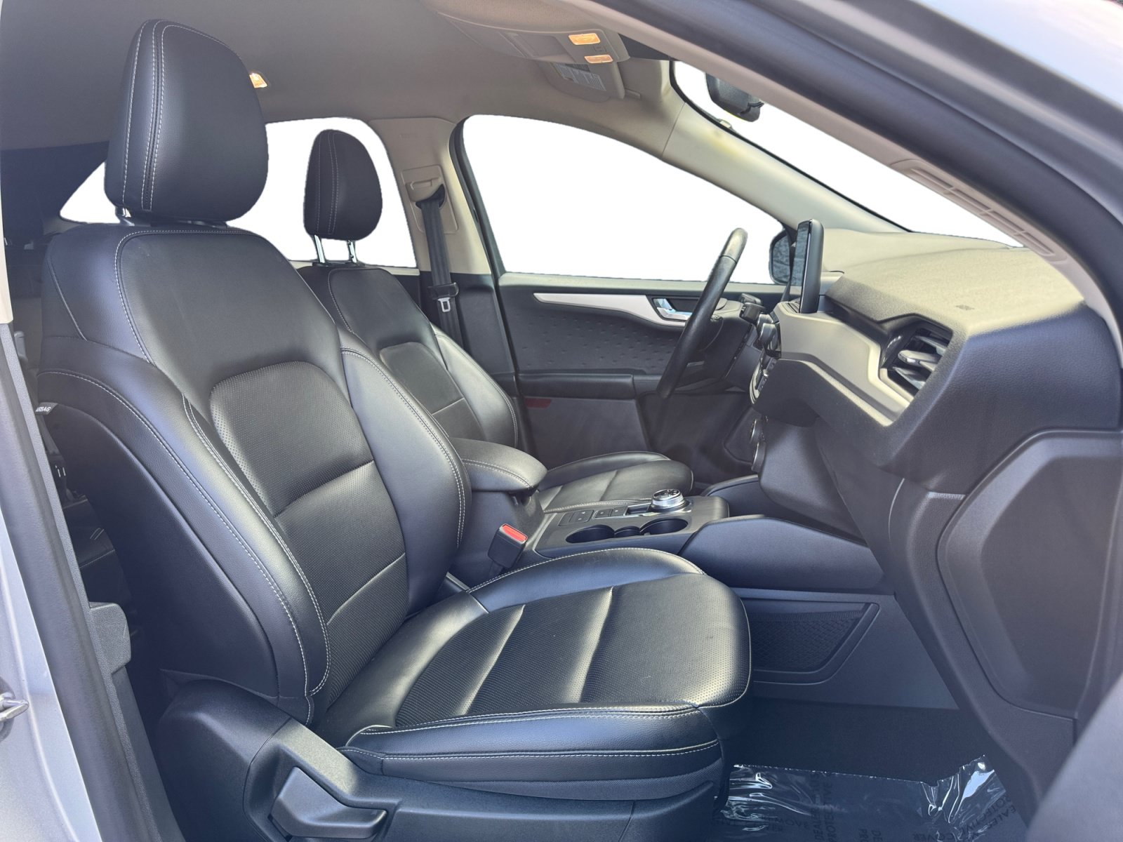 Used 2020 Ford Escape SEL FWD image 15