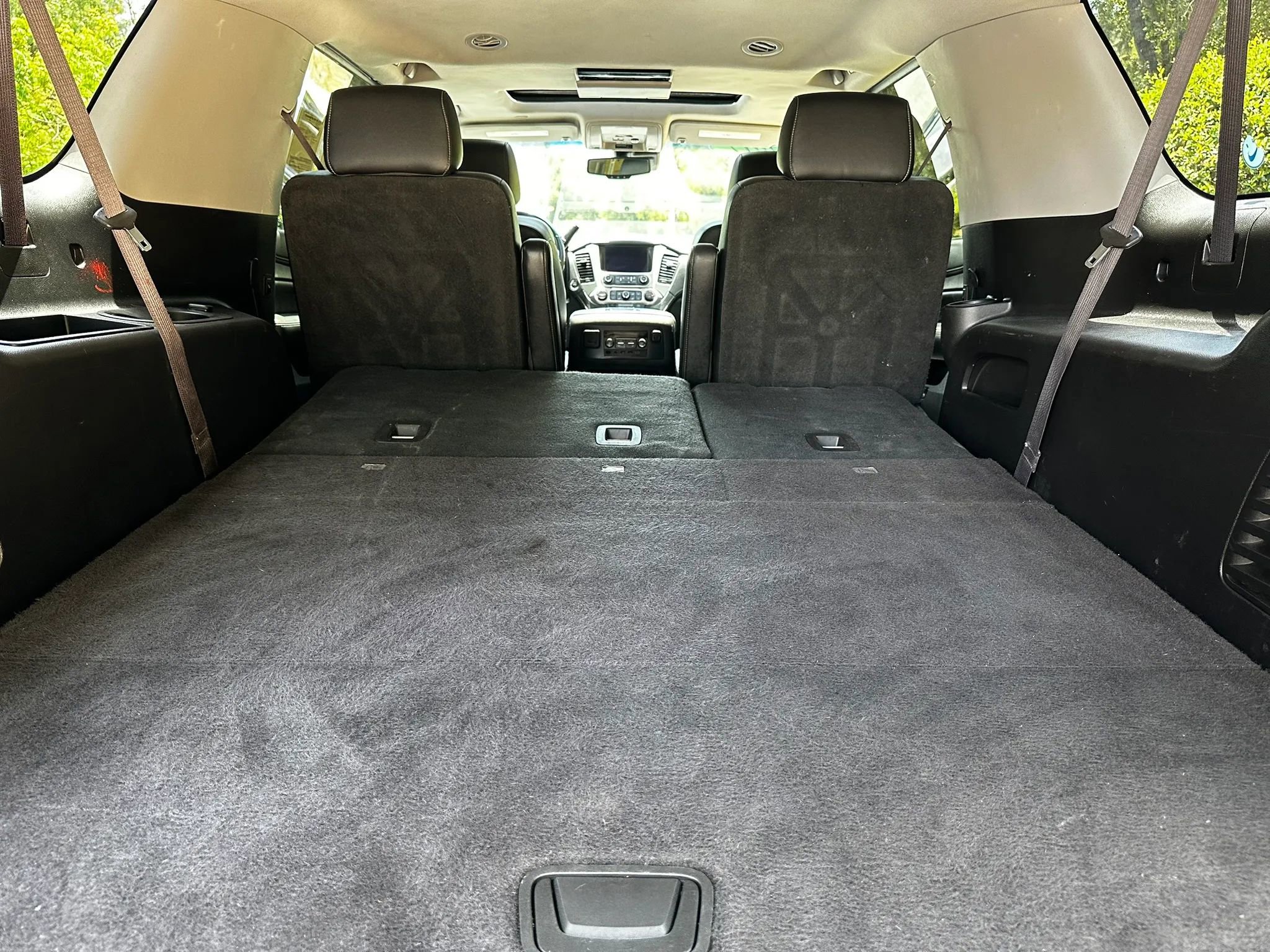 Used 2017 GMC Yukon XL SLT w/ Open Road Package RWD image 7