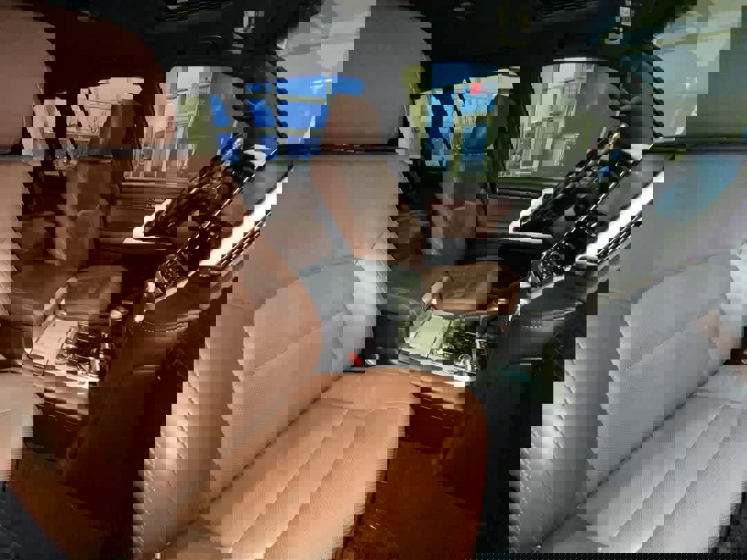 Used 2019 Toyota Land Cruiser image 27