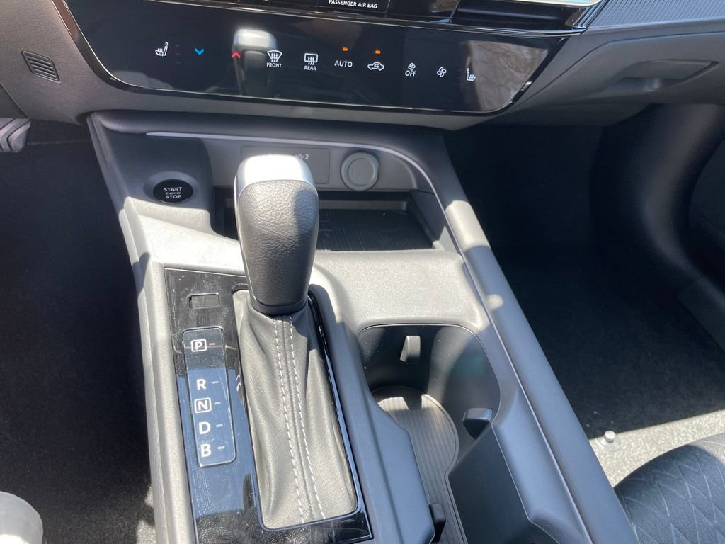 New 2026 Nissan Sentra SV w/ SV Convenience Package FWD image 17