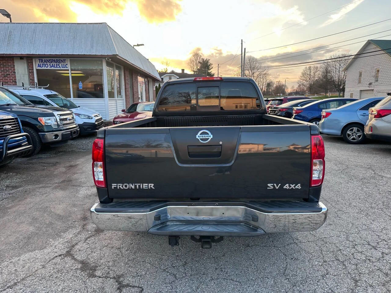 Used 2012 Nissan Frontier SV image 7