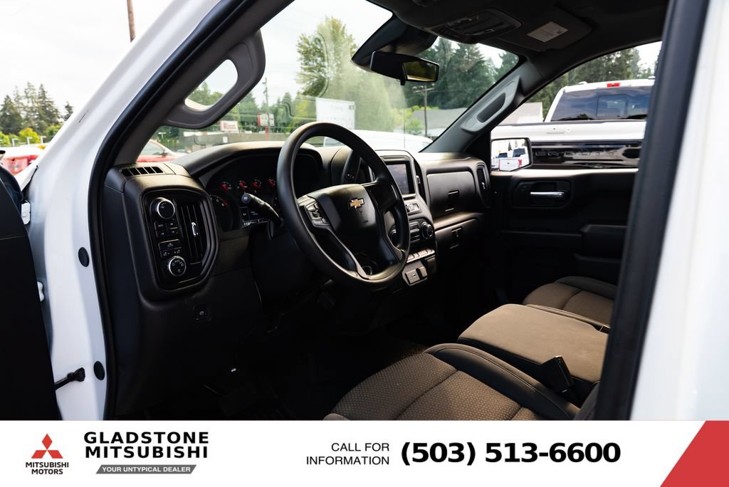 Used 2024 Chevrolet Silverado 1500 W/T w/ WT Value Package AWD/4WD image 19