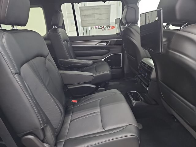 New 2026 Jeep Grand Wagoneer L Limited AWD/4WD image 33