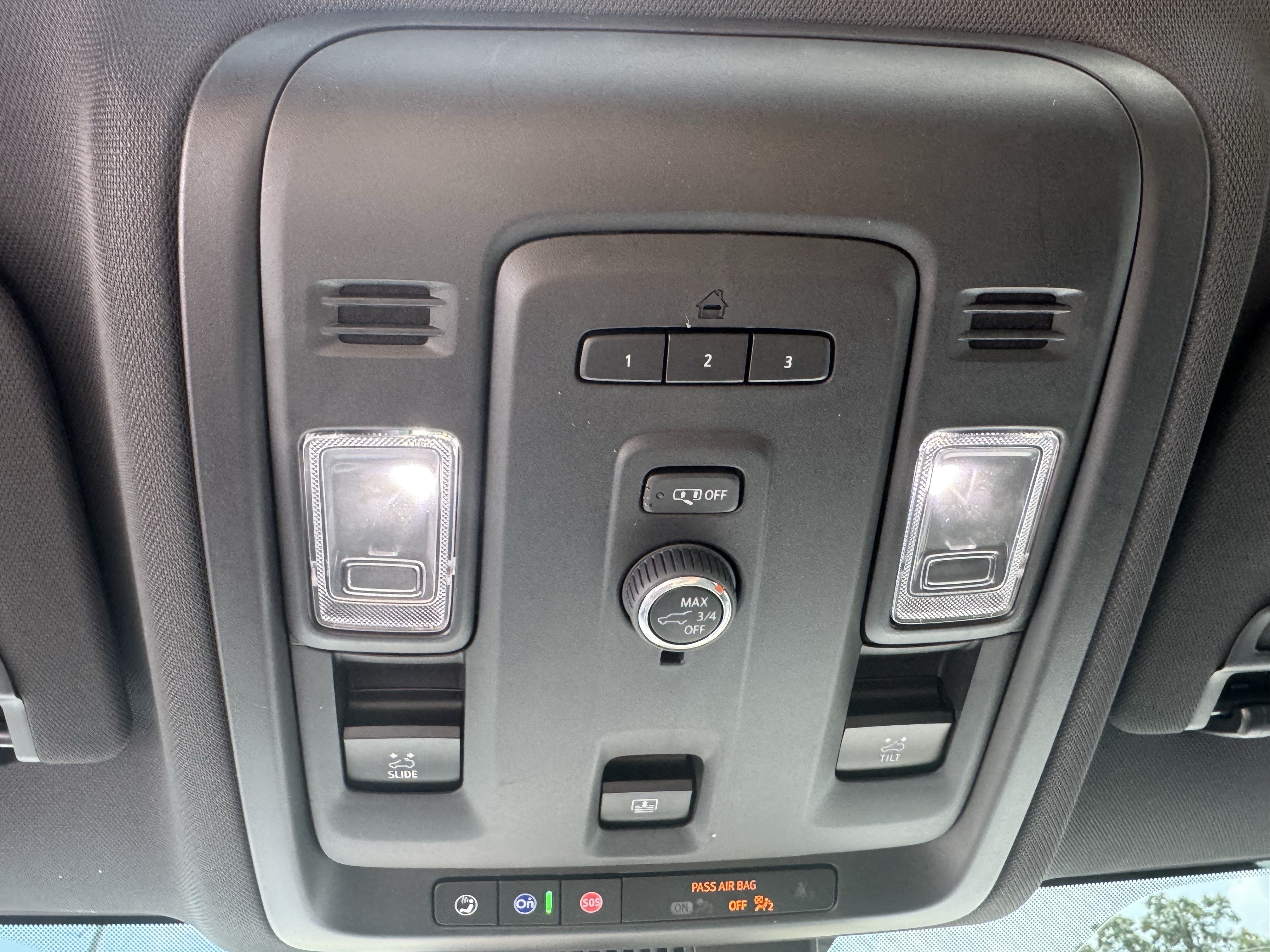 Used 2024 Chevrolet Suburban RST AWD/4WD image 29