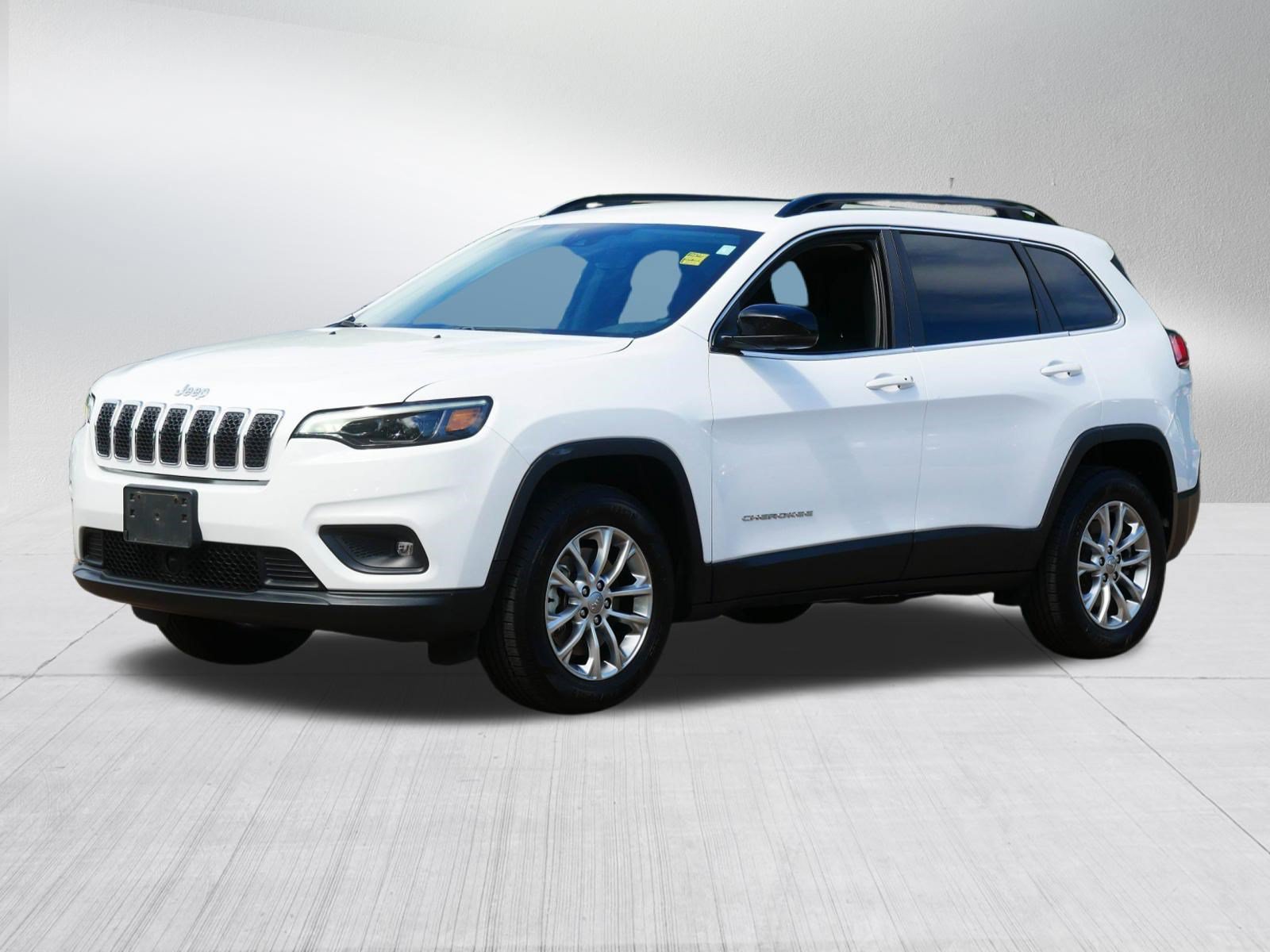 Used 2022 Jeep Cherokee Latitude Lux w/ Mopar Interior Package AWD/4WD image 3