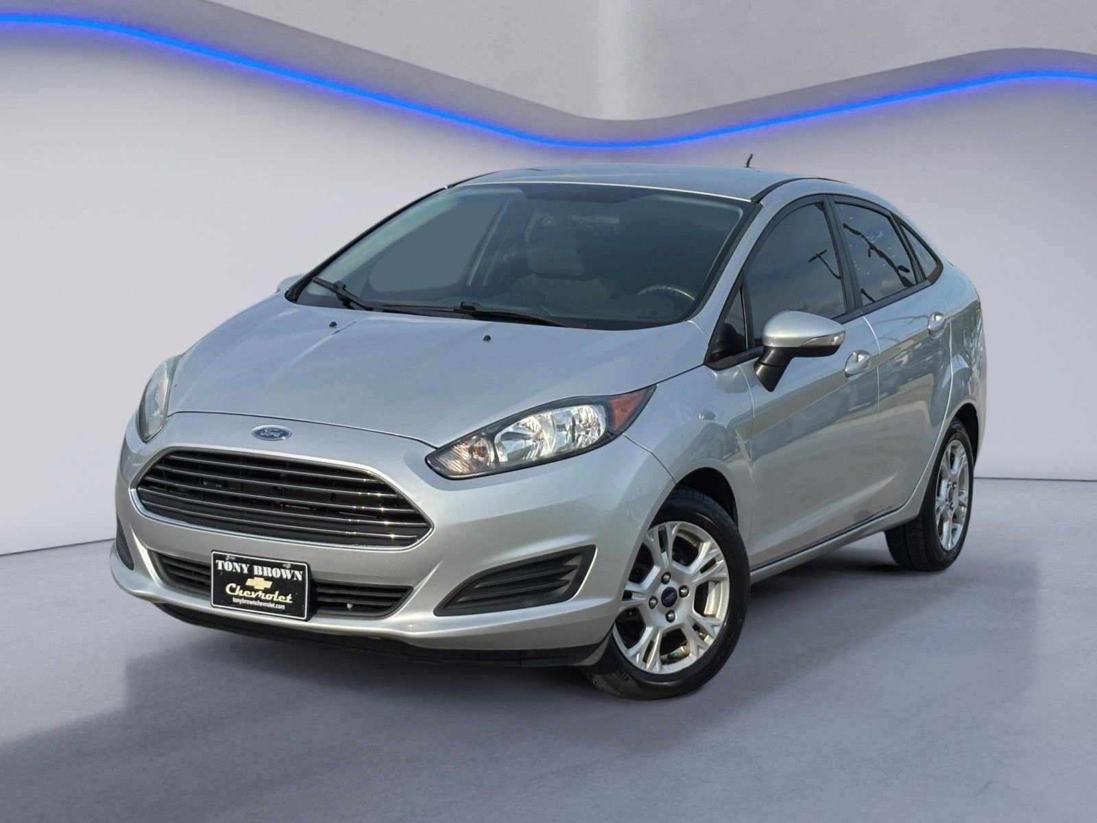 Used 2014 Ford Fiesta SE FWD image 2
