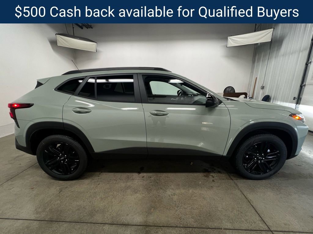 New 2026 Chevrolet Trax ACTIV image 2