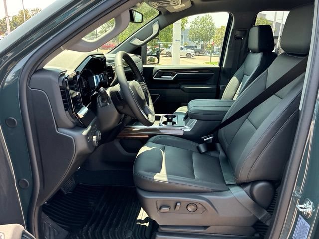 New 2026 Chevrolet Silverado 2500 LT w/ Trail Boss Package AWD/4WD image 7