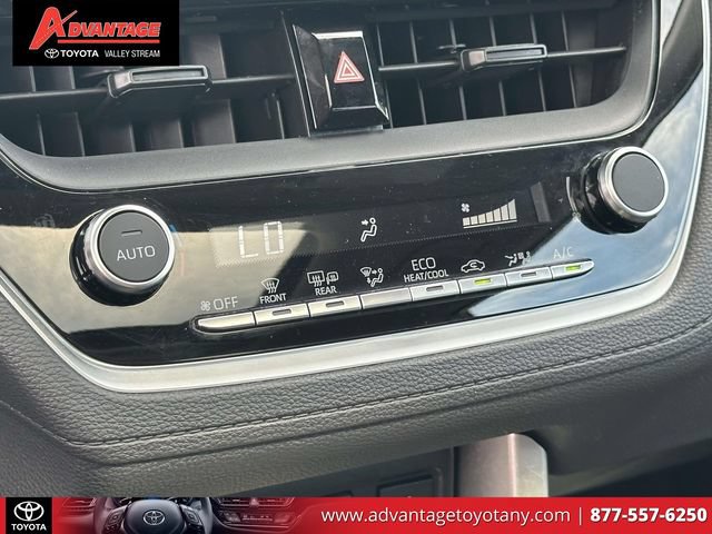 Used 2023 Toyota Corolla Cross LE w/ Moonroof Package AWD/4WD image 33