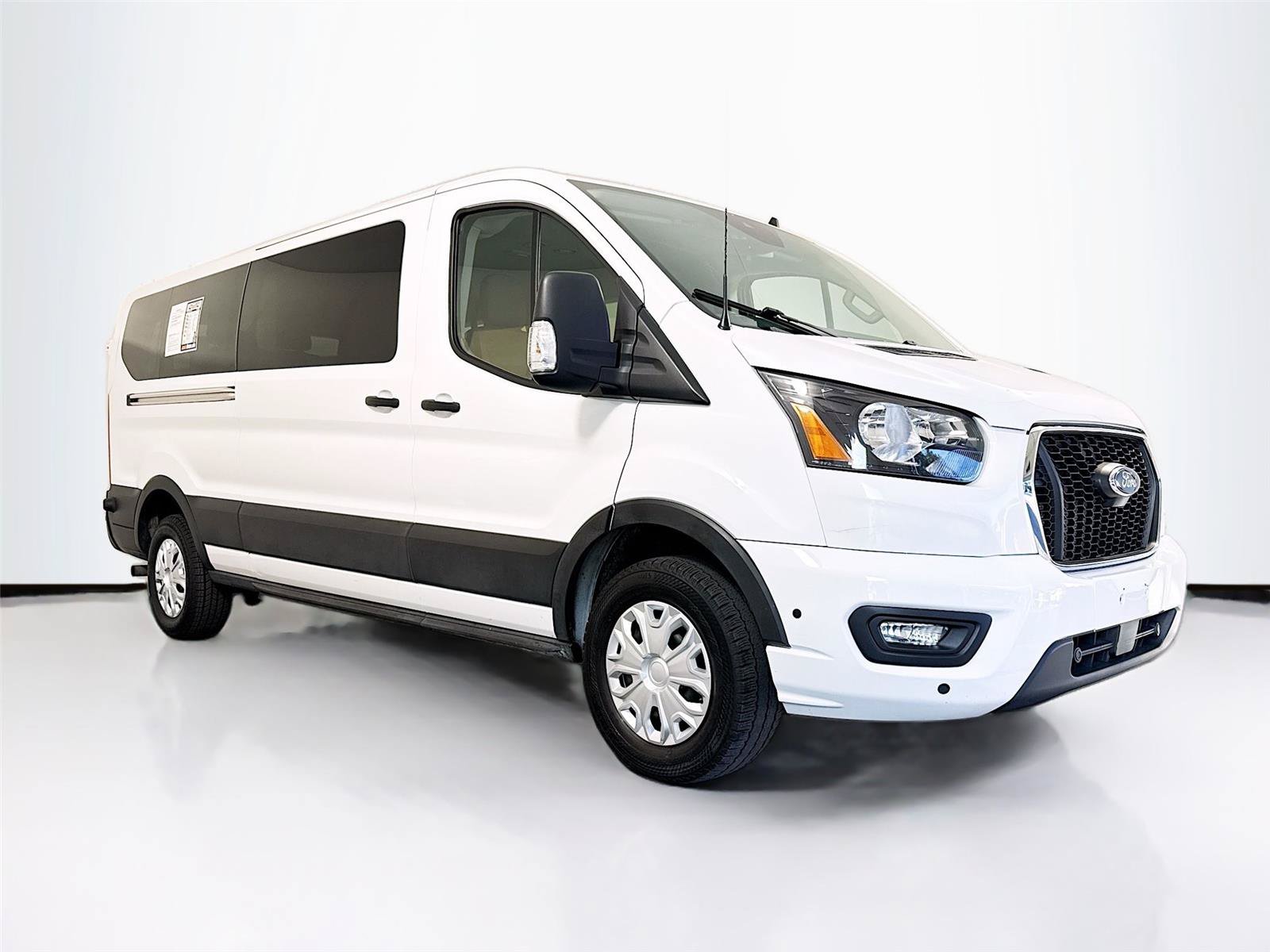 Used 2024 Ford Transit 350 XLT RWD image 31