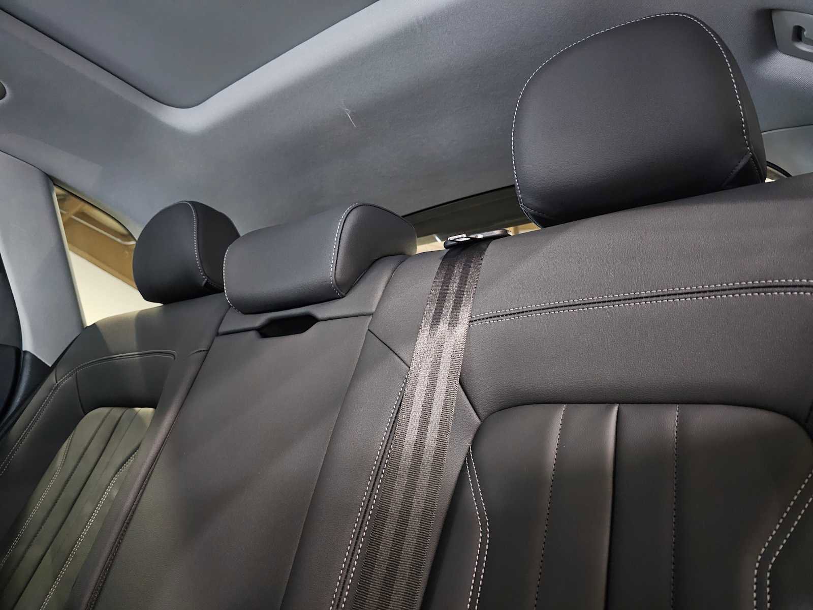 Used 2025 Audi Q5 2.0T Premium w/ Convenience Plus Package image 19