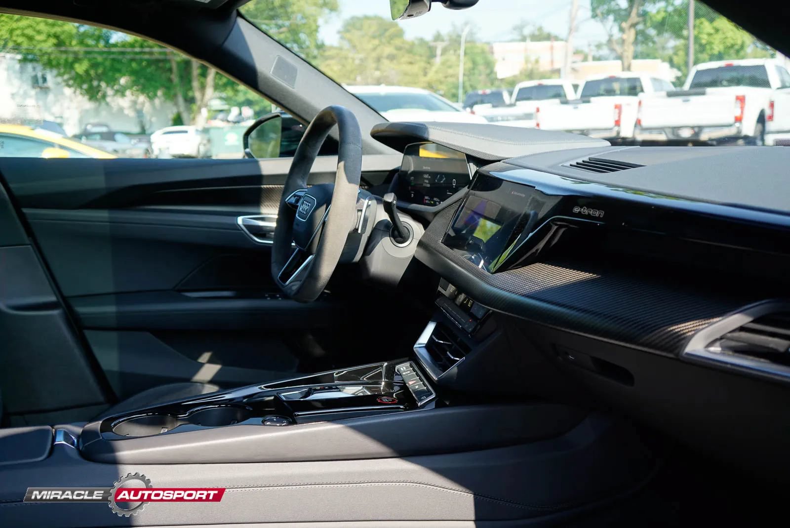 Used 2022 Audi e-tron GT Premium Plus AWD/4WD image 33
