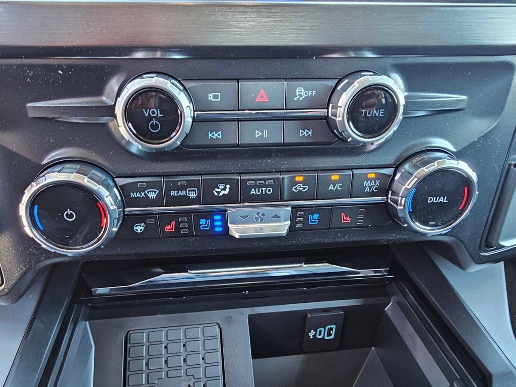 New 2026 Ford F250 Lariat w/ FX4 Off-Road Package AWD/4WD image 27