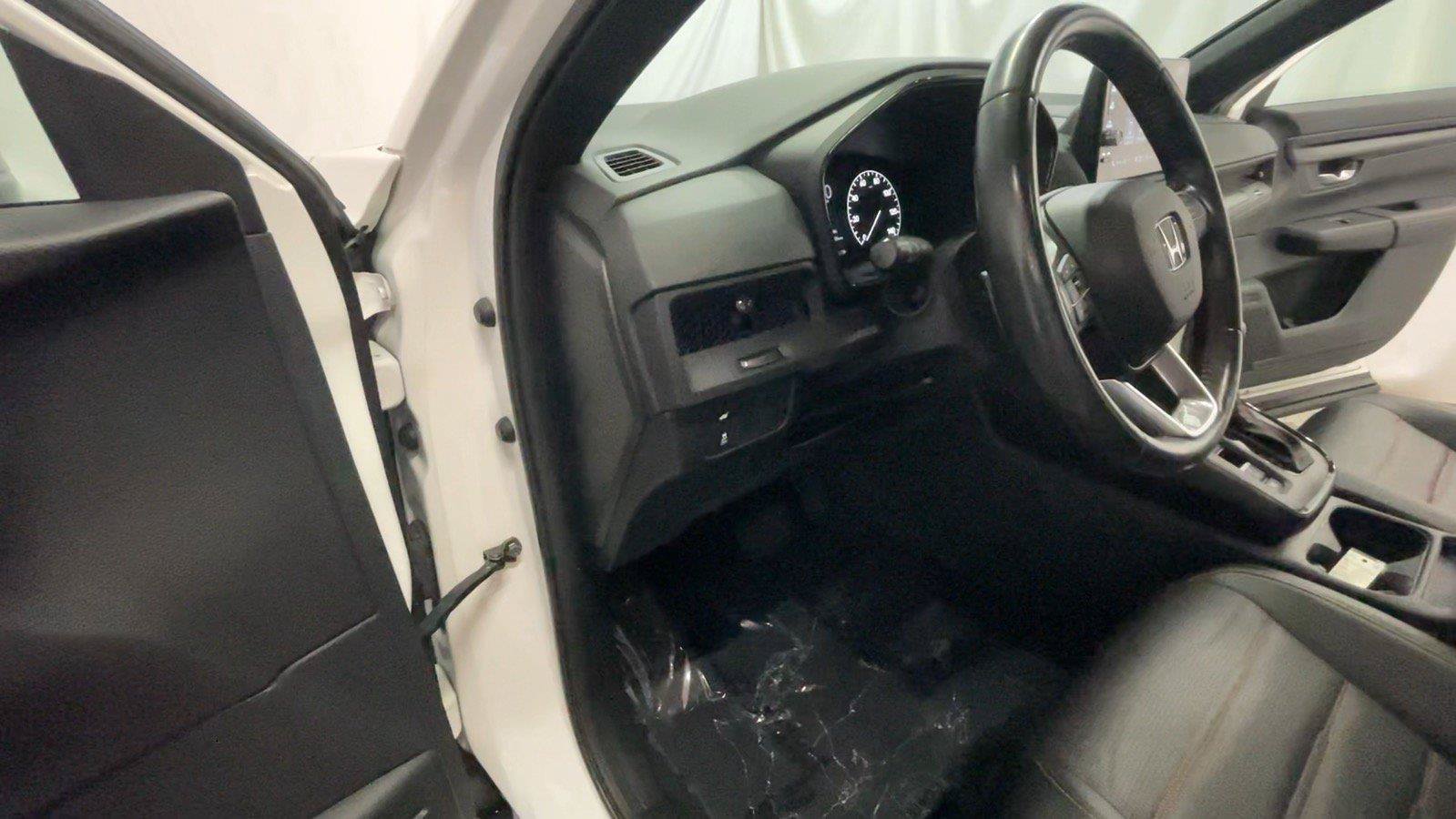 Used 2025 Honda CR-V Sport-L image 32