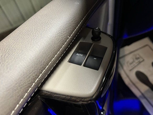 Used 2025 GMC Savana 2500 w/ Driver Convenience Package image 14