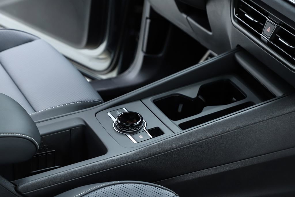 New 2026 Volkswagen Tiguan SE R-Line image 73