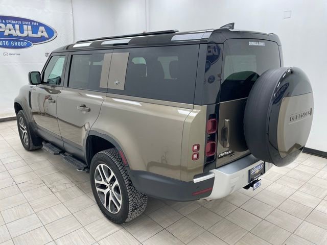 Used 2023 Land Rover Defender 130 SE image 21