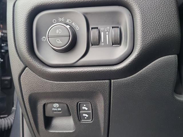 Used 2025 RAM 1500 Laramie AWD/4WD image 23