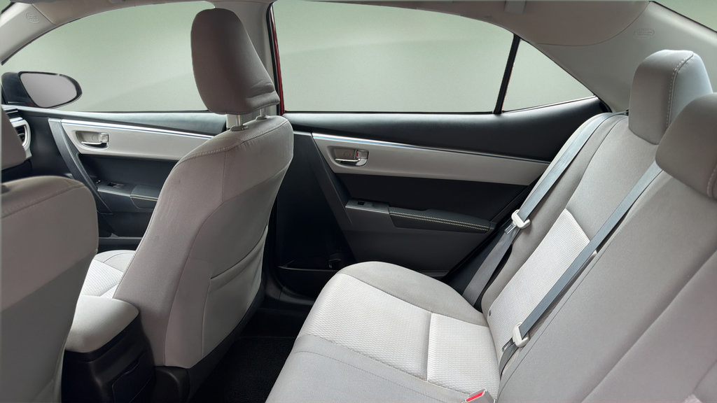 Used 2014 Toyota Corolla LE w/ Body Protection Package FWD image 15
