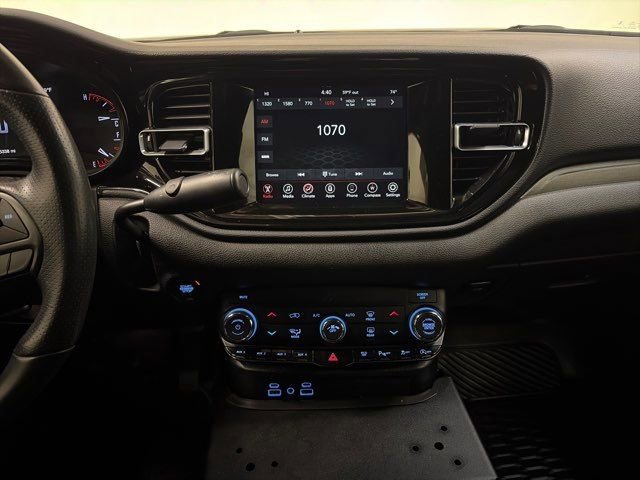 Used 2023 Dodge Durango AWD image 22
