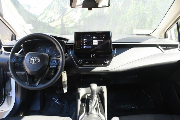 Certified 2024 Toyota Corolla LE image 18