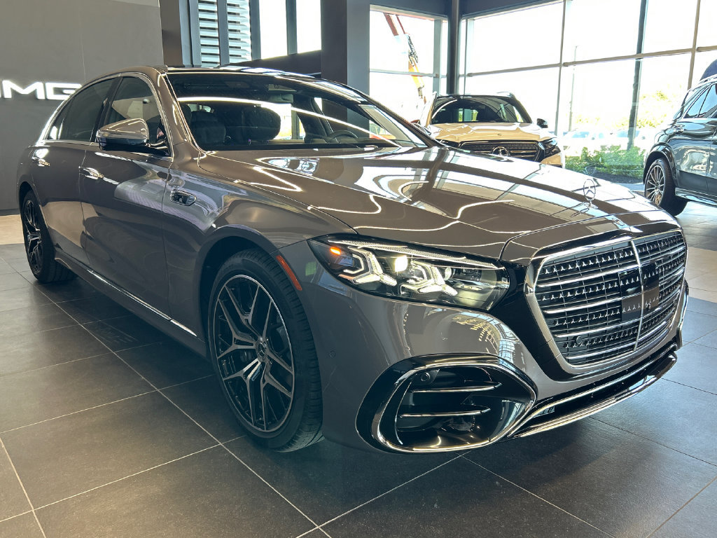 New 2027 Mercedes-Benz S 580 4MATIC Sedan image 2