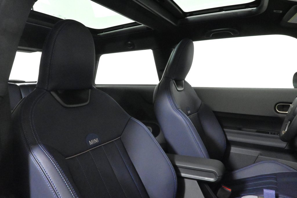 Used 2025 MINI Cooper S FWD image 25