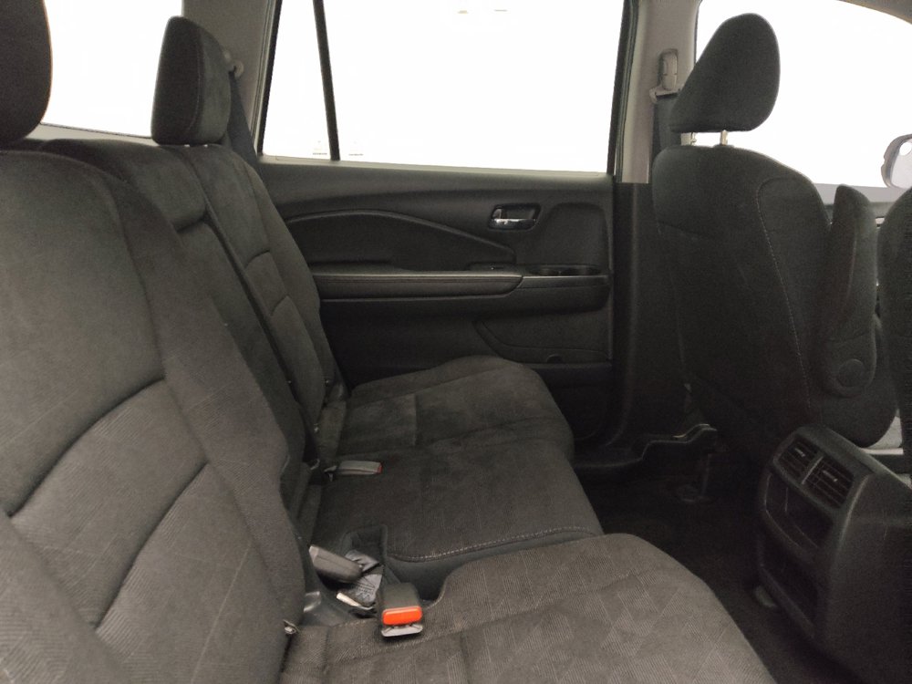 Used 2020 Honda Pilot LX image 19