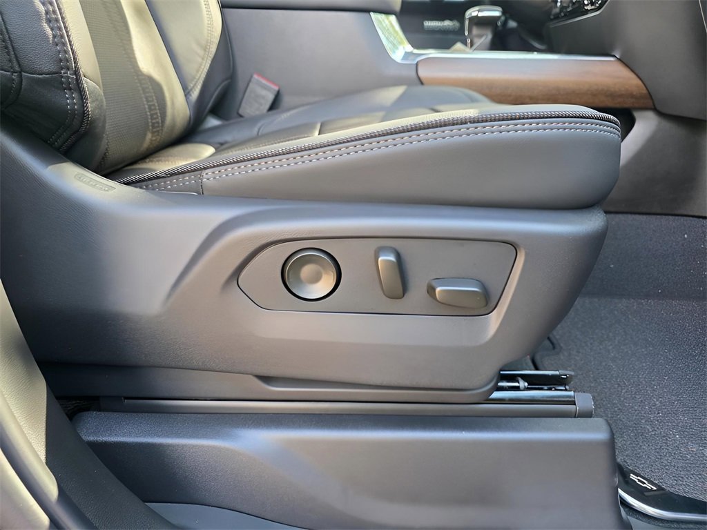 New 2026 Chevrolet Silverado 1500 High Country w/ Midnight Edition image 13