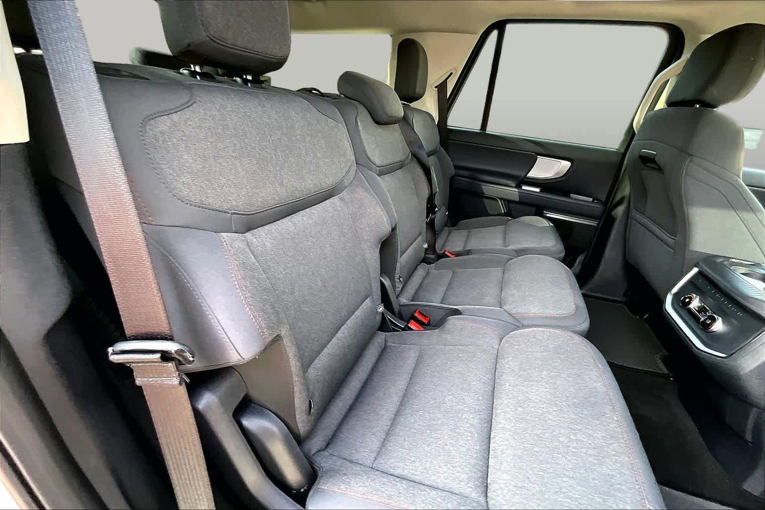 Used 2025 Ford Expedition Active RWD image 20