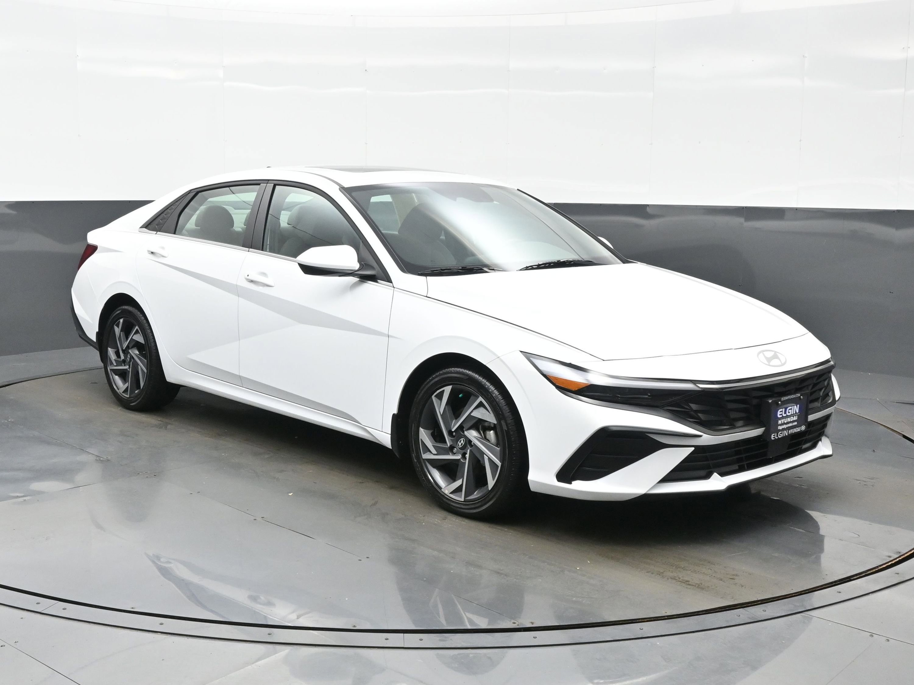 Certified 2025 Hyundai Elantra SEL FWD image 8