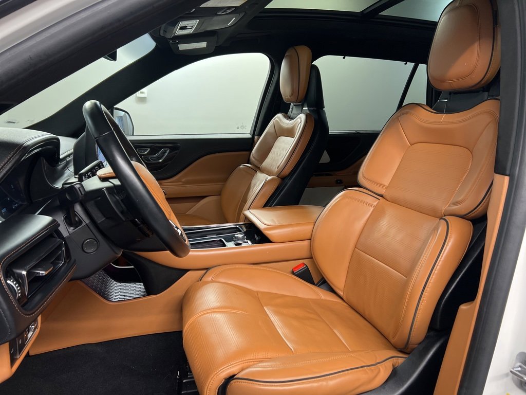 Certified 2020 Lincoln Aviator Black Label w/ Dynamic Handling Package image 29