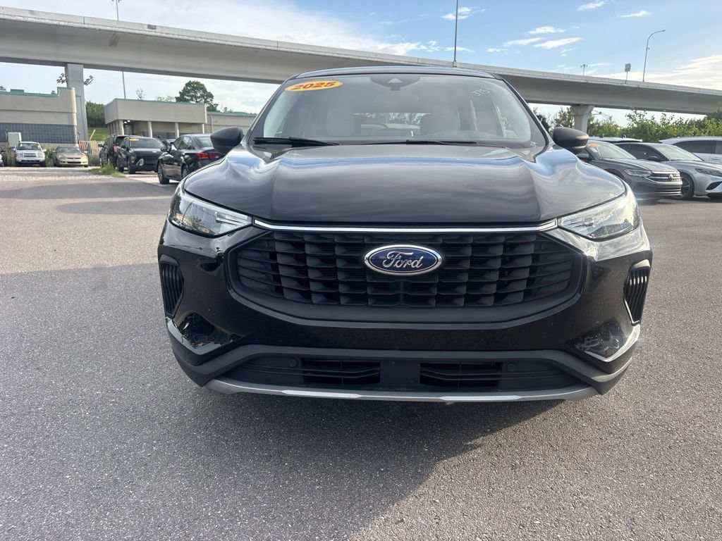 Used 2025 Ford Escape Active FWD image 8