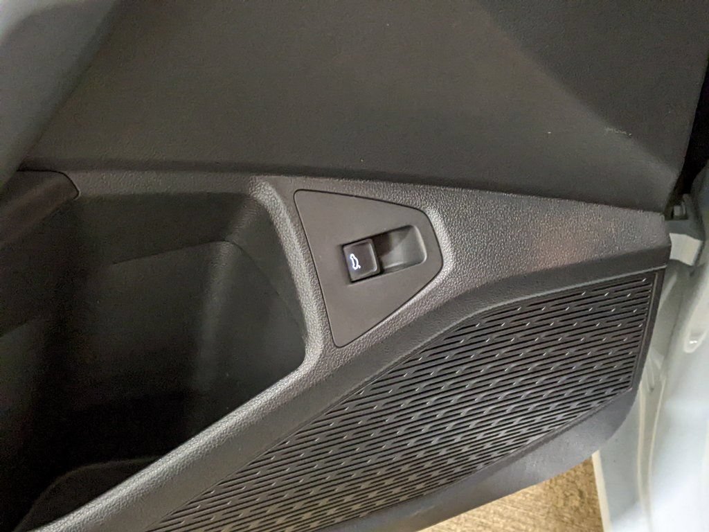 New 2026 Volkswagen Jetta SE FWD image 11