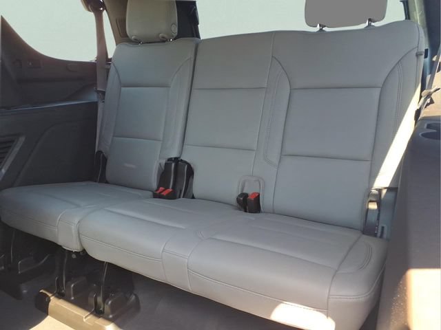 Used 2023 Chevrolet Tahoe Z71 w/ Luxury Package AWD/4WD image 24