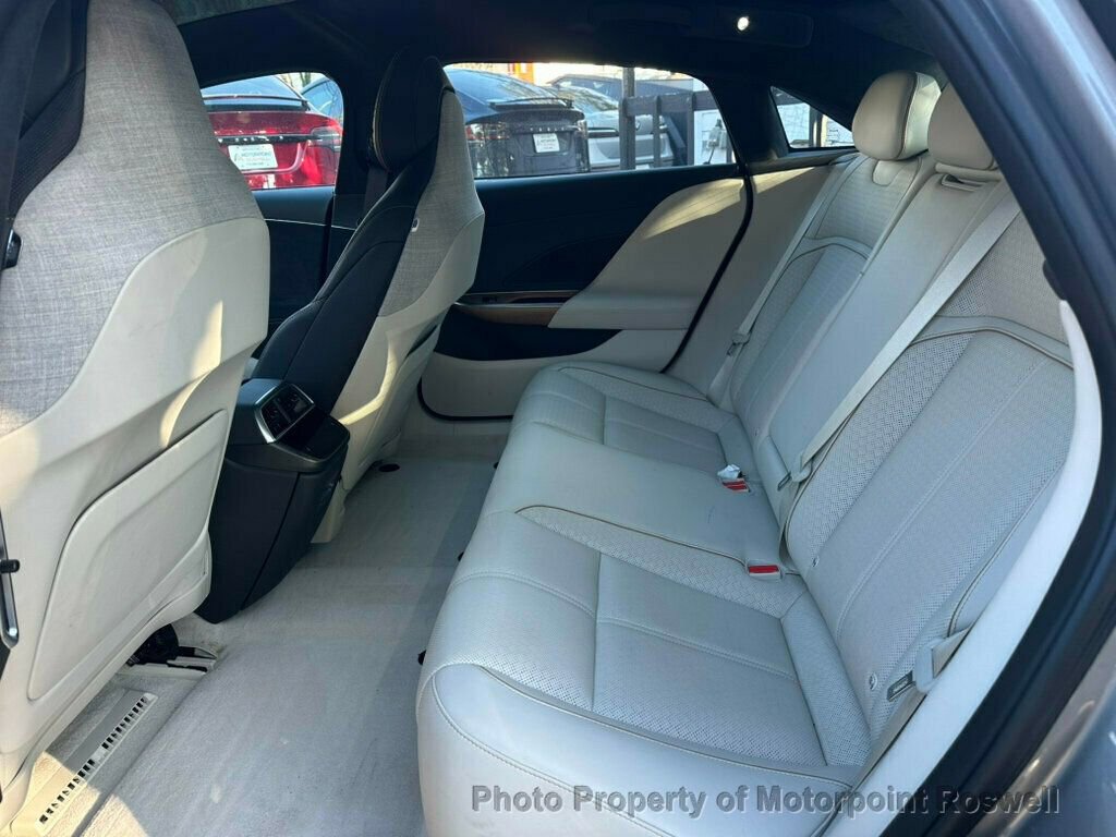 Used 2023 Lucid Air Grand Touring image 13