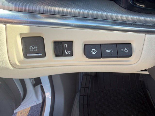 Used 2025 Cadillac XT5 Premium Luxury w/ Technology Package FWD image 8