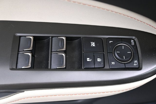 Used 2024 Lexus NX 250 FWD image 14