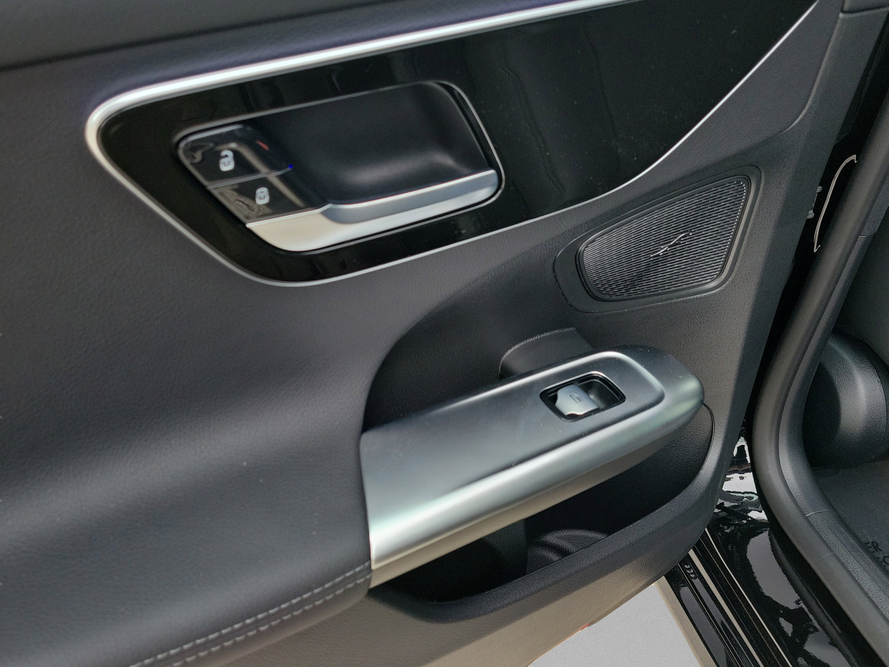 Certified 2026 Mercedes-Benz C 300 Sedan image 28