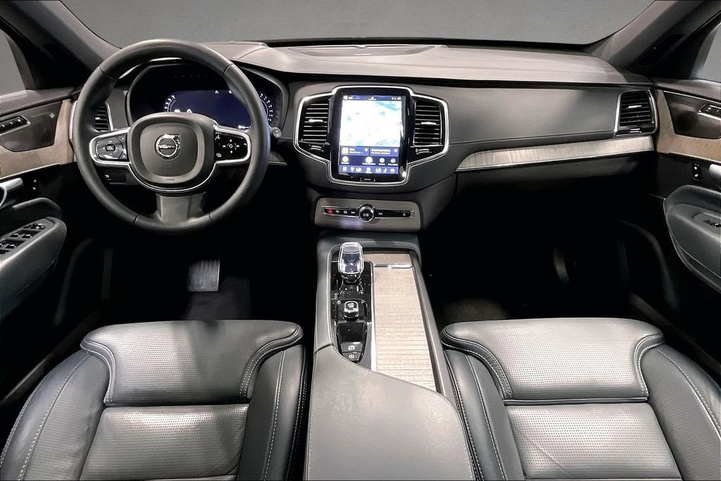 Certified 2023 Volvo XC90 B6 Ultimate w/ Protection Package Premier AWD/4WD image 8