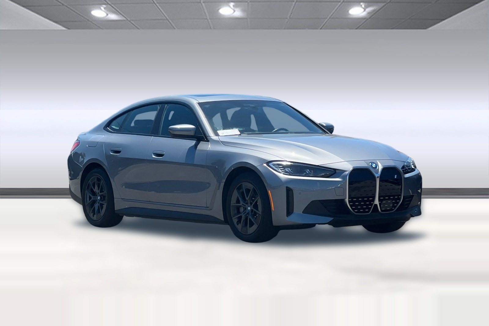 Used 2023 BMW i4 eDrive35 RWD image 6