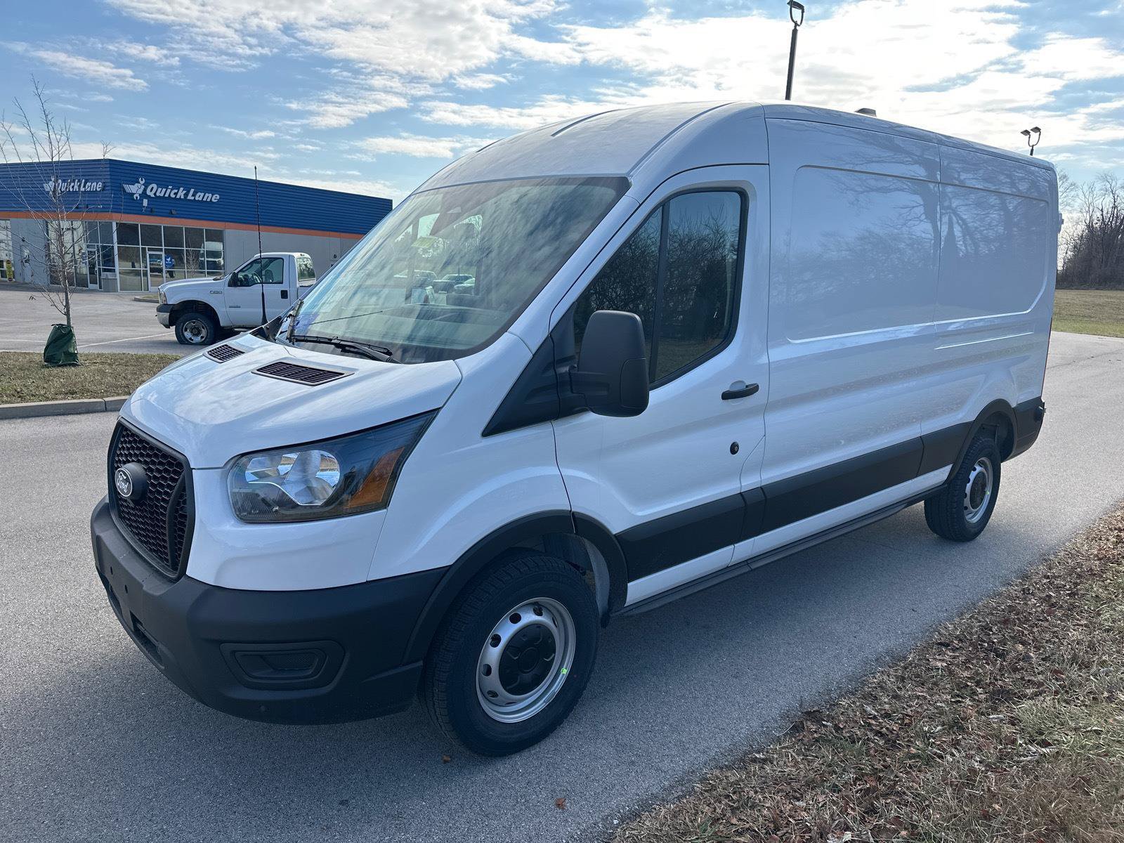 New 2026 Ford Transit 250 148 Medium Roof w/ Load Area Protection Package RWD image 5