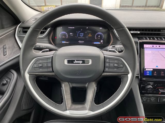 Certified 2024 Jeep Grand Cherokee Limited image 17